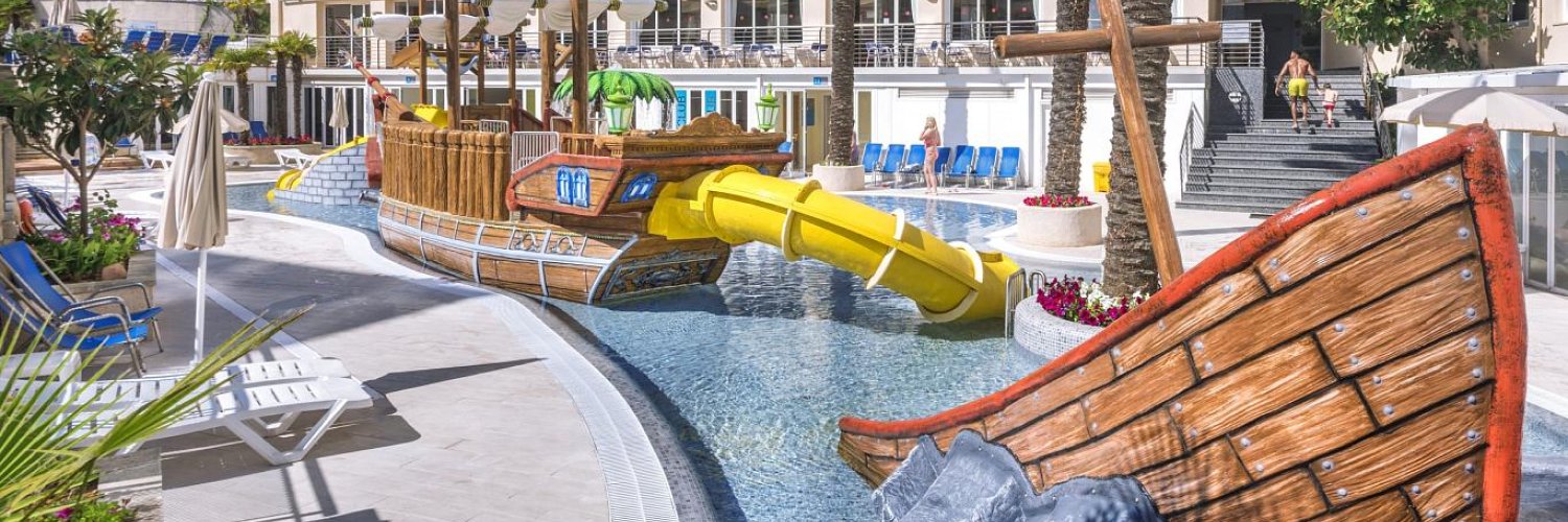 Verano en hotel 4* en Calella ¡niños viajan con 50% de descuento!