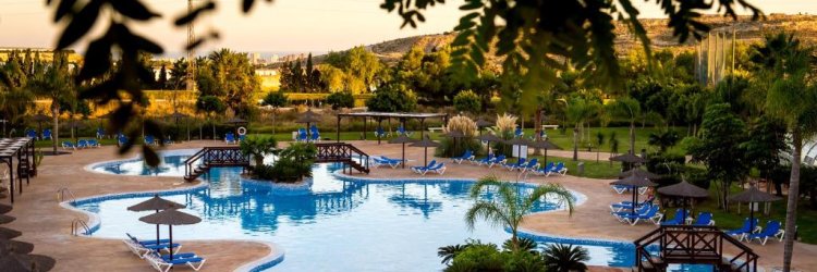 Resort 4* situado en Mutxamel (Alicante)
