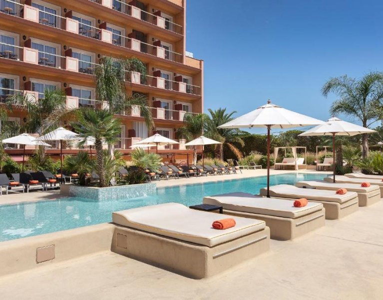Malgrat de Mar con hotel 3* a 150m de la playa