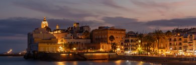 Descubre Sitges en hotel 4* con habitación deluxe vista mar 