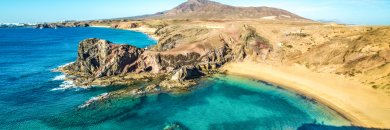 ¡Lanzarote con vuelos incluidos alojado en hotel 4* con Media Pensión!