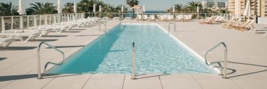 ¡Adults Recommended! Benalmádena con hotel 4* en Media Pensión
