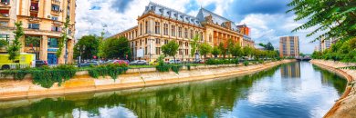 Enamórate de Rumania. ¡Bucarest con vuelos, desayunos y tours!