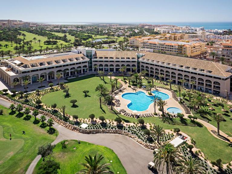 Lujo en hotel 5* en la Costa de Almería ¡1 niño GRATIS!