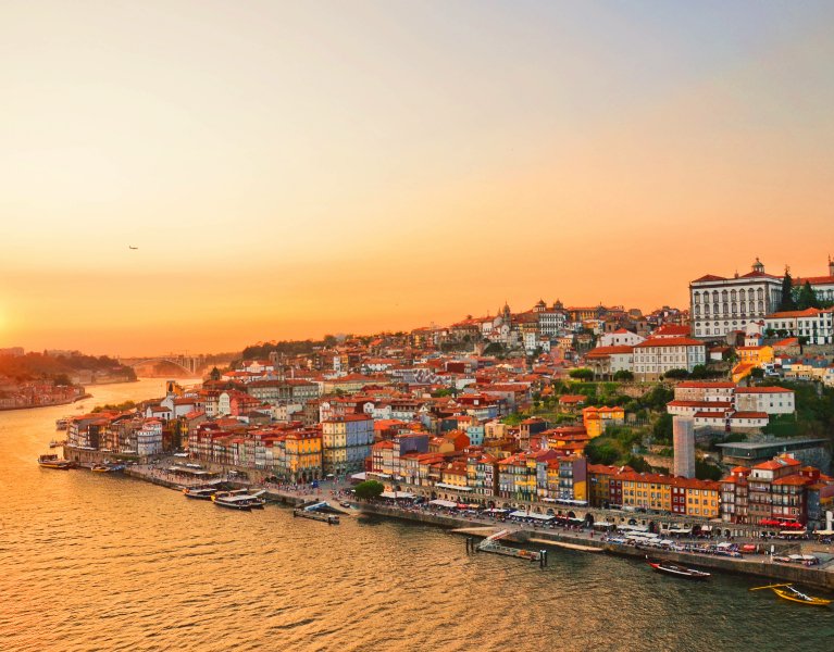 ¡Oporto con cata de vinos y crucero por el Duero!