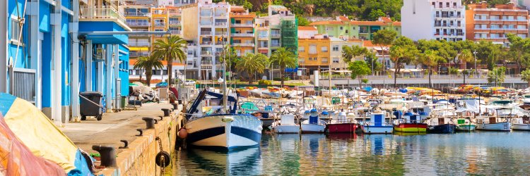 Alójate en Blanes a 200 metros de la playa en hotel 3*