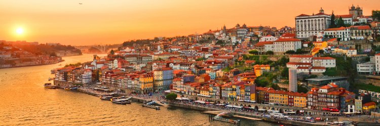 ¡Oporto con cata de vinos y crucero por el Duero!