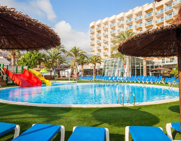 Descubre Denia alojado muy cerca de la playa