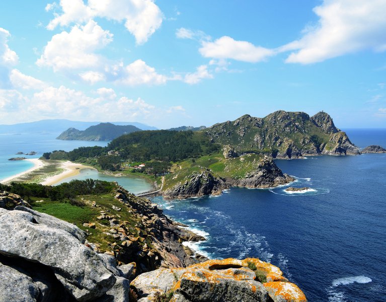 Vive Galicia auténtica: relax, gastronomía y mar en las Rías Baixas