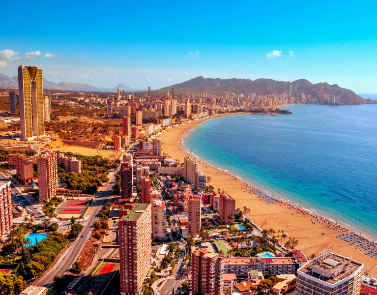 Escapada low cost a Benidorm con Pensión Completa en hotel 3*!