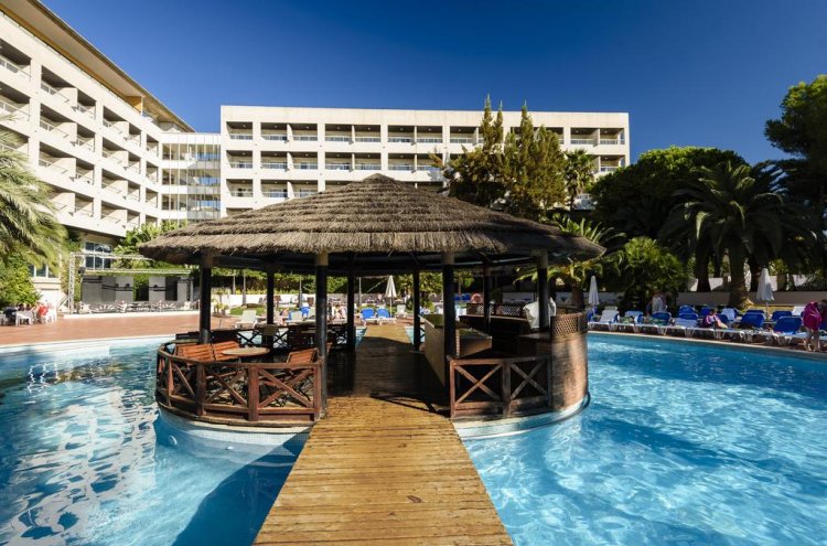 La Pineda resort 4*: relax by the beach on the Costa Dorada