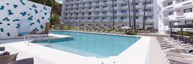 Torremolinos, la joya de la Costa del Sol, te espera en hotel 4*