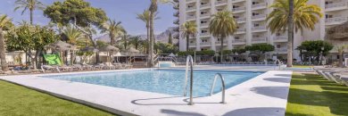 Las playas de Roquetas de Mar te esperan, ¡Vívelas en hotel 4*!