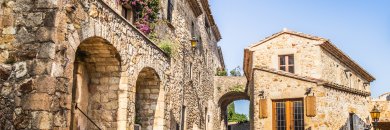 Pals: esencia medieval y playas de ensueño en la Costa Brava