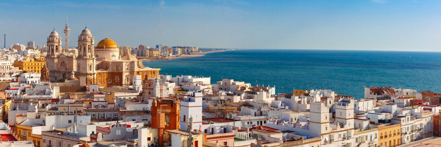 Descubre Cádiz desde el centro: relax 4* y planazo junto al mar
