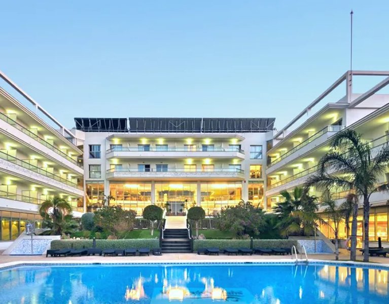 ¡Escápate a Albir y déjate llevar por el descanso mediterráneo!