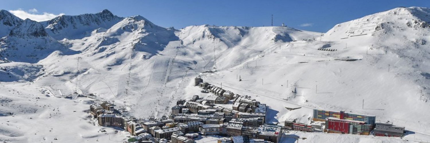 Arranca la Temporada de Nieve en Pas de la Casa: Hotel 4* de Montaña con Cenas Incluidas