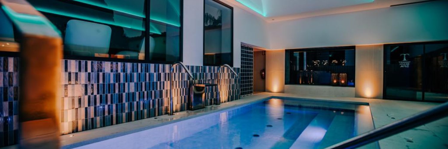 Camping de lujo de la Costa Dorada en primera línea de playa ¡incluye SPA!