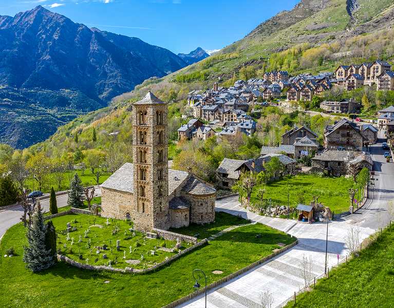 ¡Lleva a tus peques a ver la nieve! Escapada familiar en Boí Taüll (Pirineo catalán)