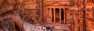 Descubre Jordania con noche mágica en el desierto y media pensión