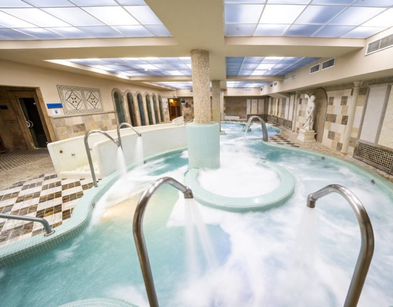 Hotel 4* con SPA y botella de cava entre Toledo y Madrid