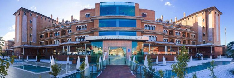 Escapada de lujo y relax cerca de Granada: Hotel 5* con spa