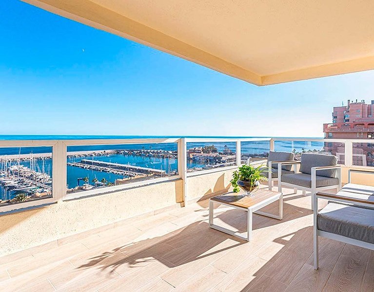 ¡Descubre Fuengirola! Hotel junto al mar con desayunos incluidos