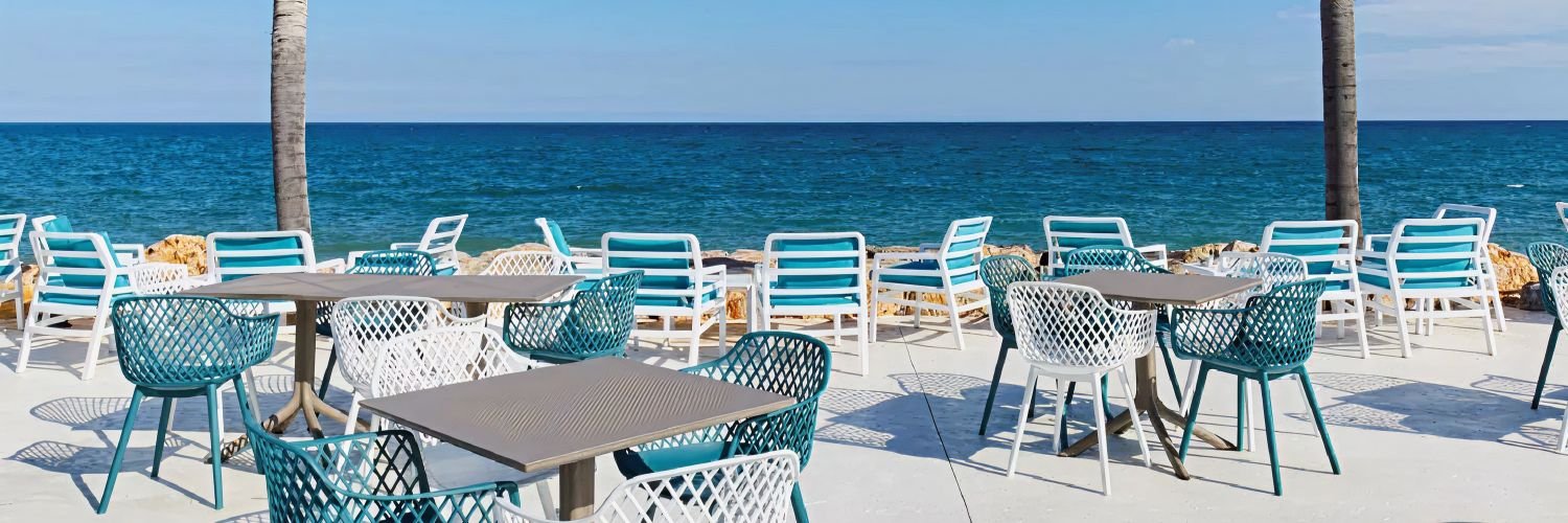 Escápate a la Costa Dorada: resort en Miami Platja junto al mar