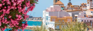 Despierta frente al Mediterráneo: escapada premium a Sitges