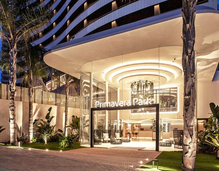 Escápate a Benidorm con todo el lujo que mereces