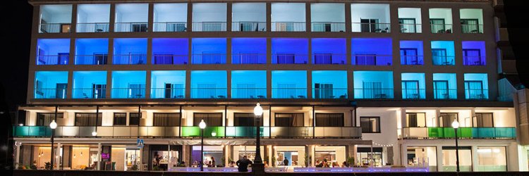 Playa sin relojes: vive Comarruga con vistas al azul