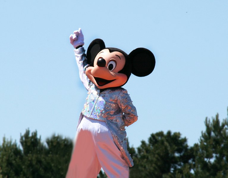 ¡Descubre París: vuelos, crucero por el Sena y visita a Disneyland® Paris!