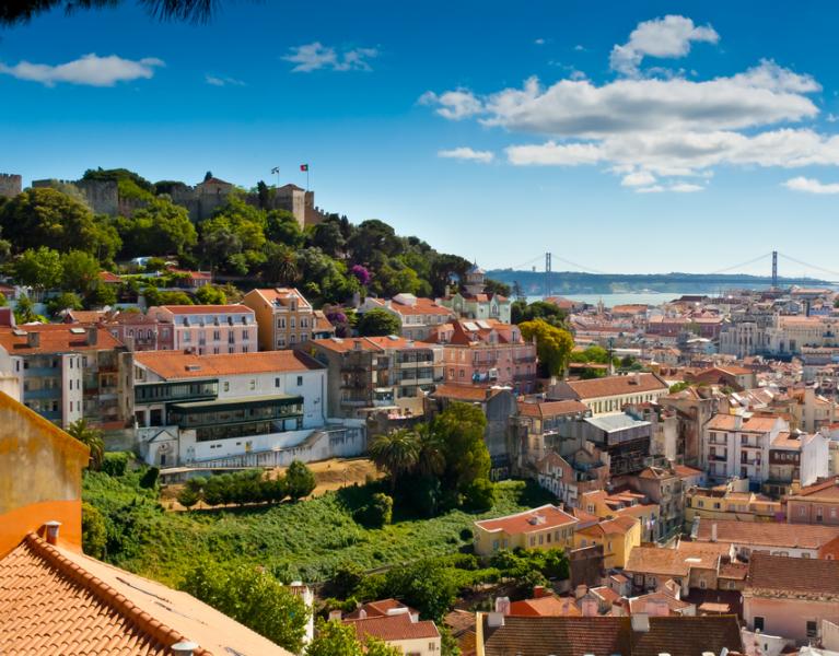 Lisboa de fado y azulejos: estancia 4* para recorrer su alma urbana