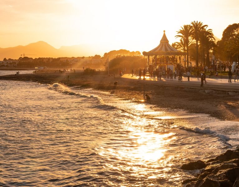 Despierta junto a la playa ¡Cambrils con sabor a verano desde ya!