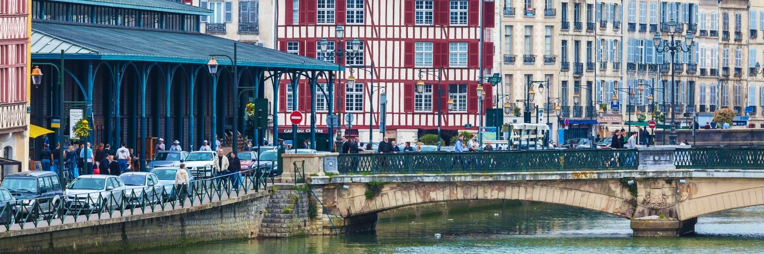 ¡Descubre Bayona! El Corazón del País Vasco Francés 