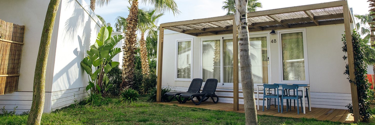 Escápate a la Costa Dorada: resort en Miami Platja junto al mar