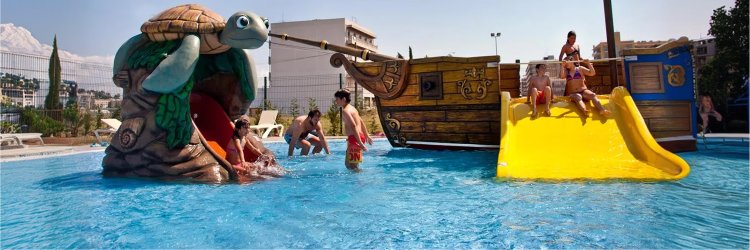 El verano más refrescante te espera: escápate a Malgrat con hotel Superior y toboganes incluidos