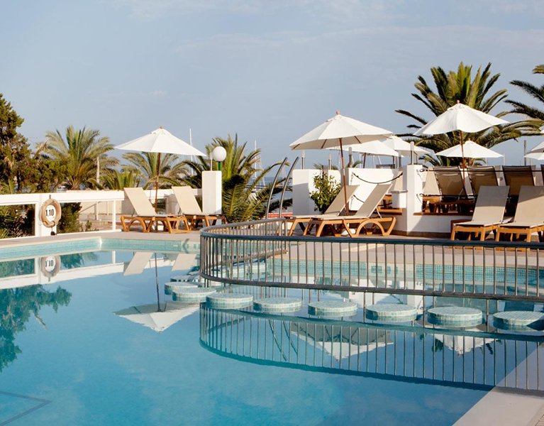 Ibiza en estado puro: Ferry + Hotel 4* 