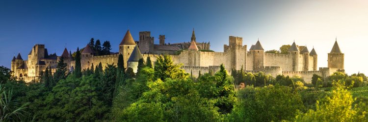 Amanece entre murallas: tu próxima aventura histórica en Carcasona