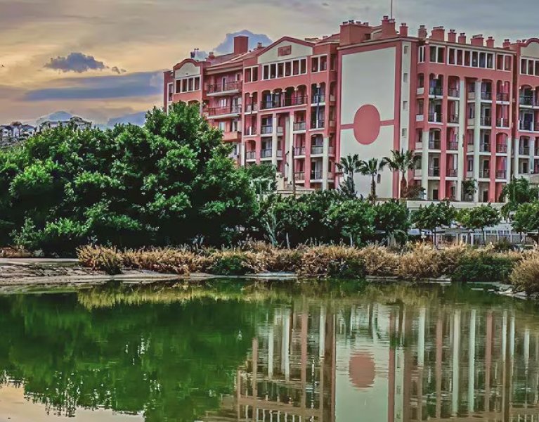 Vive Mutxamel en un Resort 4* Superior