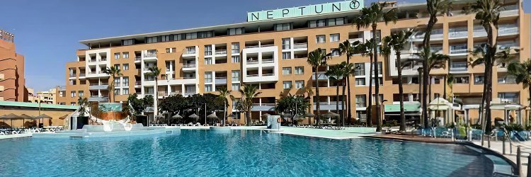 ¡Tu escapada soñada a Roquetas de Mar en hotel 4*!