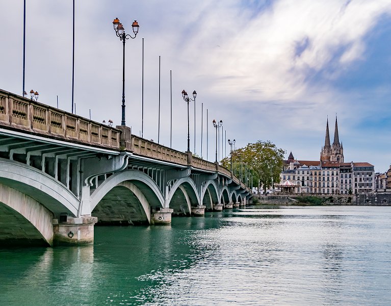 ¡El encanto de Bayona! El País Vasco Francés te espera 