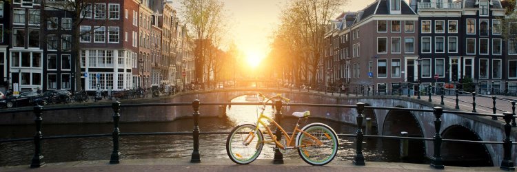 Circuito por Ámsterdam, Bruselas, Brujas y Gante con vuelos y desayunos incluidos