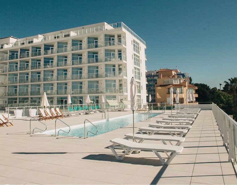 Desconexión solo adultos en Benalmádena en hotel 4*