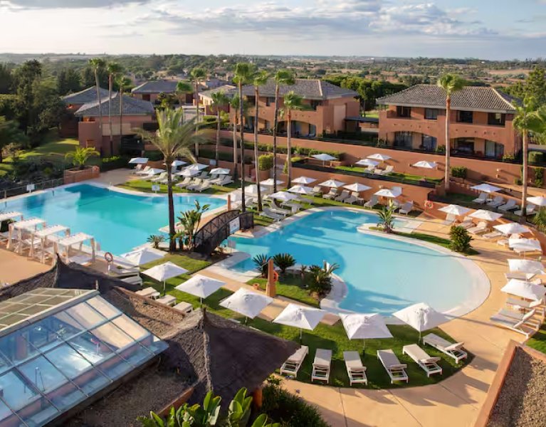 Resort 4* con spa ilimitado en Islantilla: el lujo que te mereces