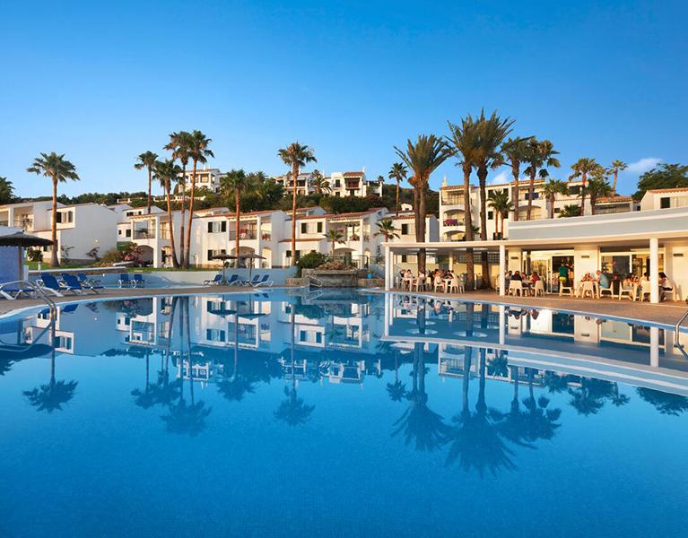 Disfruta de Menorca en apartamento con vistas al mar