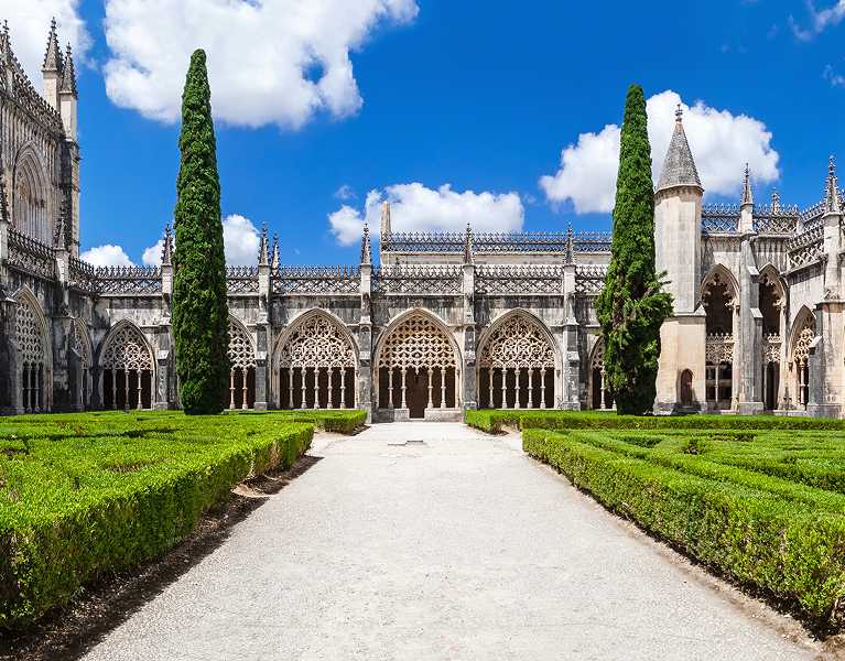 Tu estancia en el corazón de Portugal: ubicación ideal para descubrir Lisboa, Oporto y pueblos con encanto