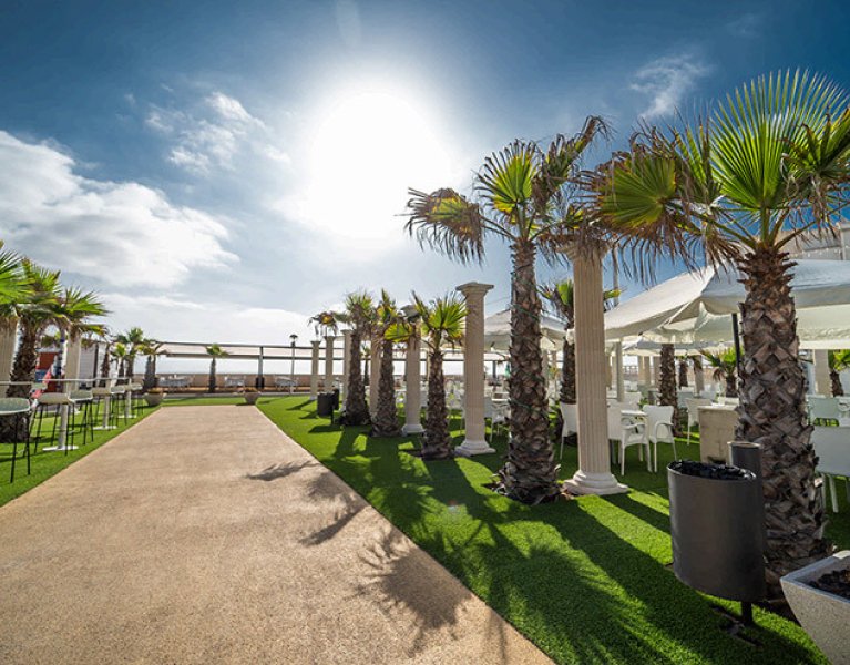 Hotel 4* en primera línea en la Costa Cálida con spa y termas