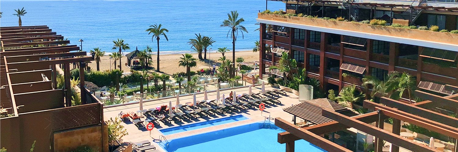 Hotel 5* en primera línea de playa en Puerto Banús.