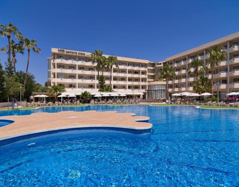 Despierta a 50 metros del Mediterráneo: hotel 4* en Cambrils